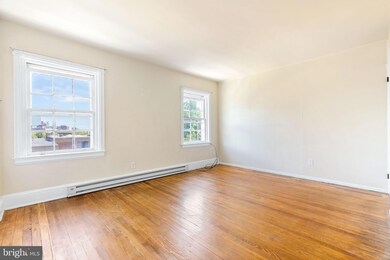 921 N Van Buren St unit 3, Wilmington, DE 19806 - photo 6