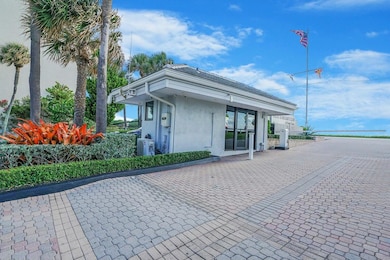The Yacht & Racquet Club unit G501, Boca Raton, FL 33431 - photo 2
