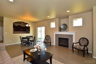 2511 NW Ivy Way, Redmond, OR 97756 - photo 6