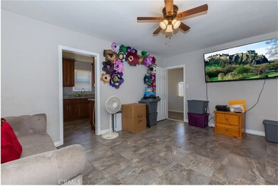 14808 Iris Dr, Fontana, CA 92335 - photo 6