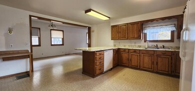 718 5th St S, Sauk Centre, MN 56378 - photo 7