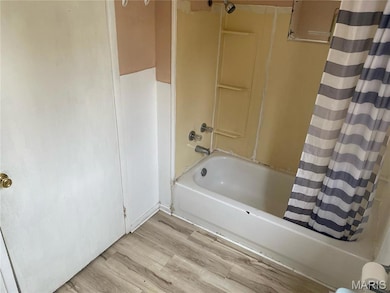 439 Short A St, Poplar Bluff, MO 63901 - photo 4