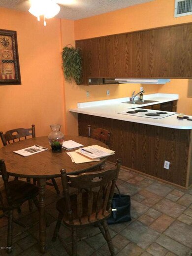eat in kitchen