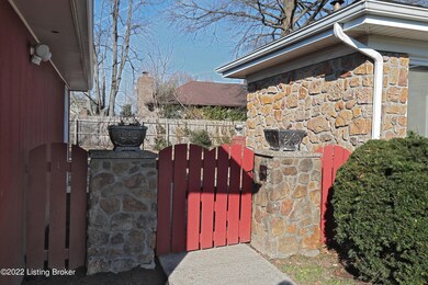 9213 Hudson Ln, Louisville, KY 40291 - photo 7