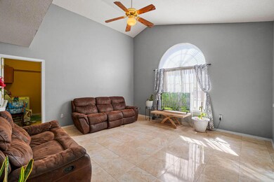14353 Puentecillas Dr, Horizon City, TX 79928 - photo 4