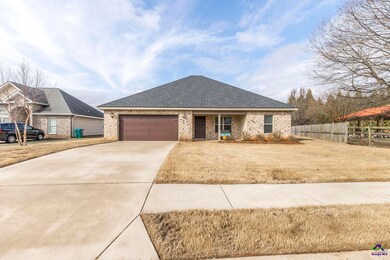 92 Amber Dr, Byron, GA 31008 - photo 2