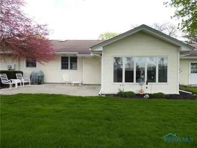 902 Monterey Ct, Archbold, OH 43502 - photo 5