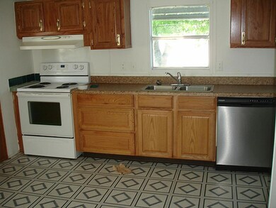 4205 Wells Dr, Pearland, TX 77584 - photo 7