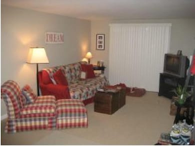 92 E Broadway unit 32, Derry, NH 03038 - photo 3