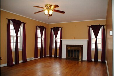 2807 48th St, Des Moines, IA 50310 - photo 4