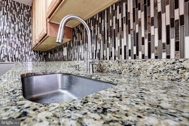 8928 Milford Haven Ct unit 28B, Lorton, VA 22079 - photo 6