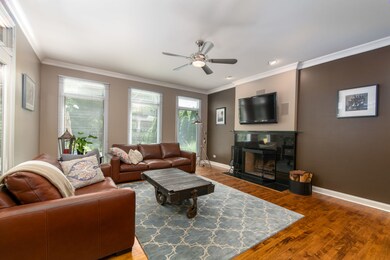 650 N Loomis St, Naperville, IL 60563 - photo 2
