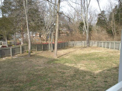 8503 William Cummins Ct, Louisville, KY 40228 - photo 5