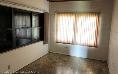 976 Lake Dr E, Lake Placid, FL 33852 - photo 7