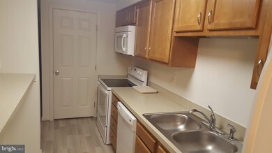 301 Palmspring Dr, Gaithersburg, MD 20878 - photo 7