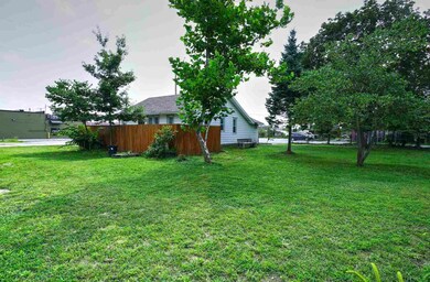 115 W Pendle St, South Bend, IN 46637 - photo 3