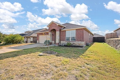 204 Rock Meadow Dr, Crowley, TX 76036 - photo 3