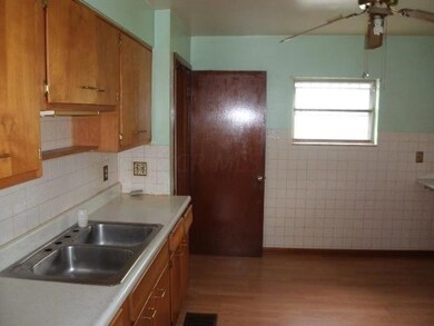 1632 Elmore Ave, Columbus, OH 43224 - photo 6