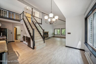 103 Blueberry Ct, Lackawaxen, PA 18435 - photo 4