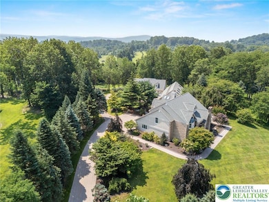 2630 Eagle Ln, Hellertown, PA 18055 - photo 3