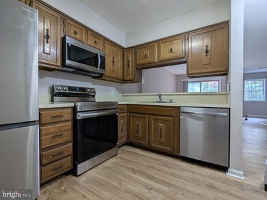 3758A Madison Ln unit 3758A, Falls Church, VA 22041 - photo 3