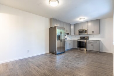 3326 Duck Avenue 02