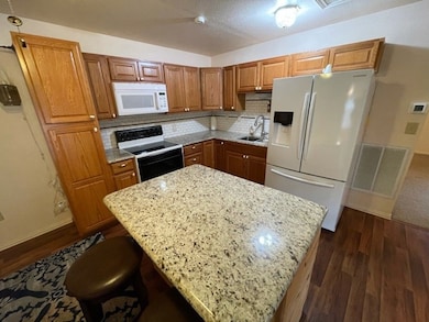 7118 Back Forty Ct, Granbury, TX 76049 - photo 3