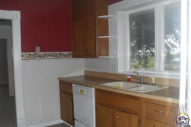 16055 R Rd, Mayetta, KS 66509 - photo 3