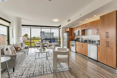 The 88 unit 804, San Jose, CA 95113 - photo 3