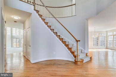 9210 Bexleywood Ct, Fairfax Station, VA 22039 - photo 2