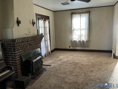 1633 Stuart Ave, Petersburg, VA 23803 - photo 5