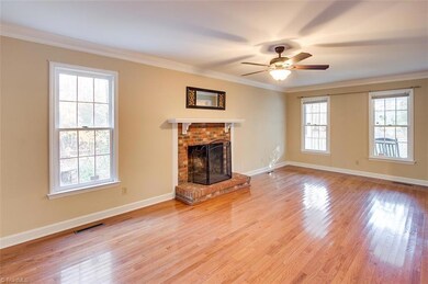 1974 Taylors Creek Dr, Asheboro, NC 27205 - photo 4