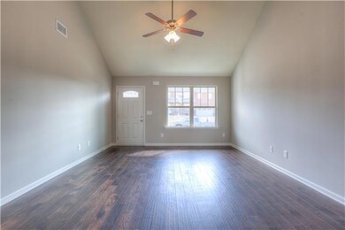 1060 Neeleys Bend, Spring Hill, TN 37174 - photo 4
