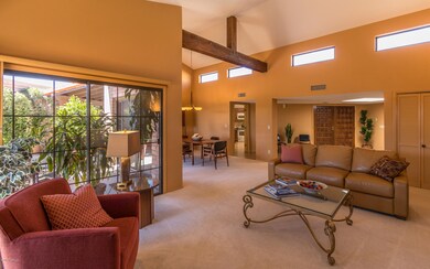 LR looking toward Foyer