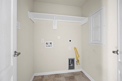 6527 Hunters Trace Ln, Baytown, TX 77521 - photo 5