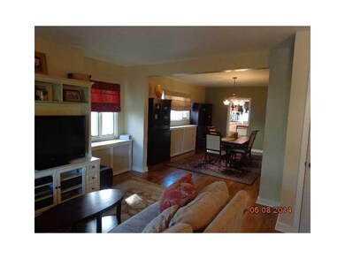 Dining Room. Doorway between living room and dinin