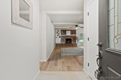 121 W Charlotte St, Broken Arrow, OK 74011 - photo 4