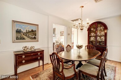 6804 Walnut St, Falls Church, VA 22046 - photo 5