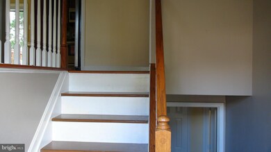 11005 Huntington Woods Cir, Fredericksburg, VA 22407 - photo 7