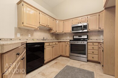 2050 W Canyon View Rd #35B-M DellEgro (1