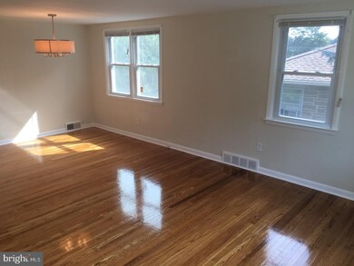 85 3rd Ave unit 2, Broomall, PA 19008 - photo 3