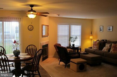 12892 Grays Pointe Rd unit 12892A, Fairfax, VA 22033 - photo 6