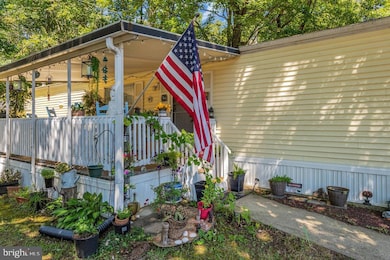 17 South Dr, Hightstown, NJ 08520 - photo 2