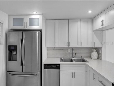 2724 Garden Dr N unit 204, Lake Worth, FL 33461 - photo 6