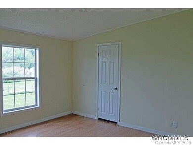 202 Lamonda Dr, Hendersonville, NC 28792 - photo 6