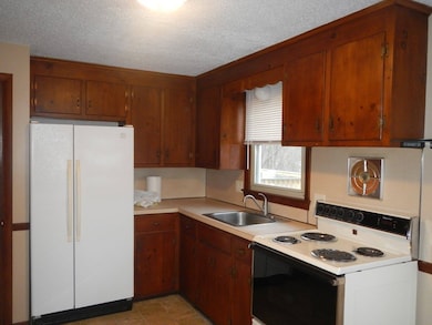 50 Darling St unit 1, Indian Orchard, MA 01151 - photo 3