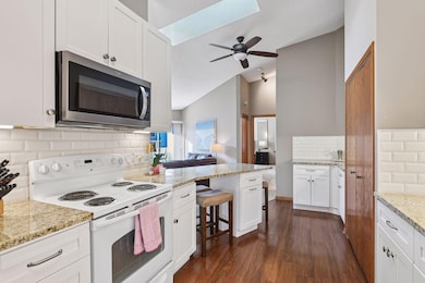 5524 Bimini Dr, Hopkins, MN 55343 - photo 6