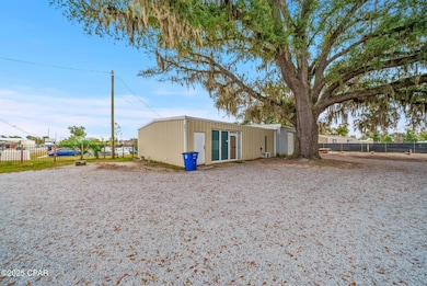 601 W 11th St, Panama City, FL 32401 - photo 2