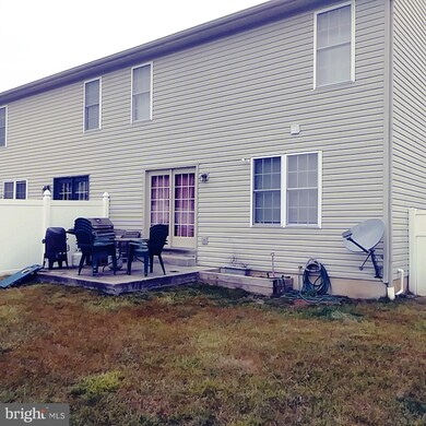 125 Bainbridge Cir, Reading, PA 19608 - photo 4