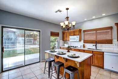 Remodeled eat-in kitchen!